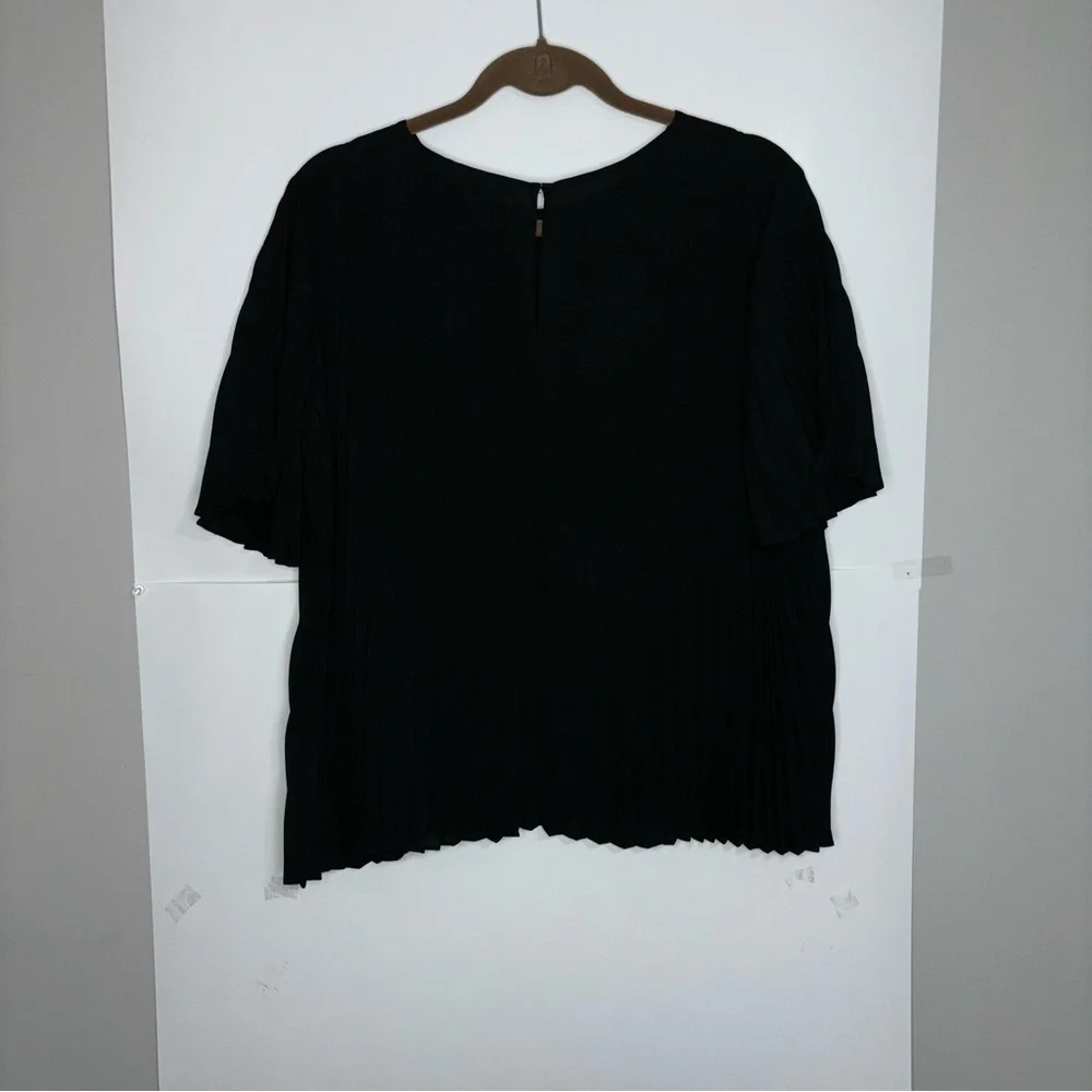 Express Black Accordion Pleat Blouse Top Large - Picture 8 of 8
